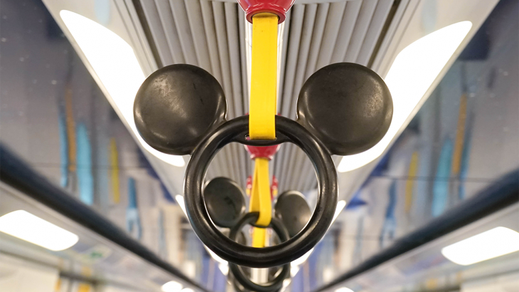 ディズニーとUSJどっちがお得？大阪から家族4人で行く旅行代を徹底比較！