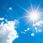 夏に太陽光発電の発電効率が下がる理由は？対策も紹介